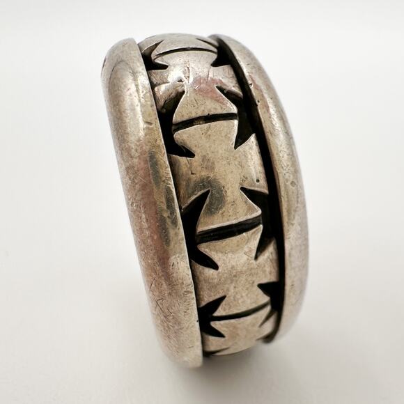 Cadillac Hammer Sterling Silver Ring 90s Grunge Biker Cross Spinner Size 11.75 - Picture 5 of 13